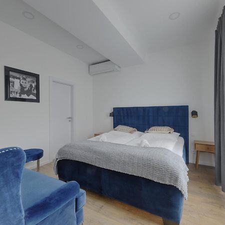 Shone Apartment Old Town 2 Bedroom Bratislava Exteriér fotografie
