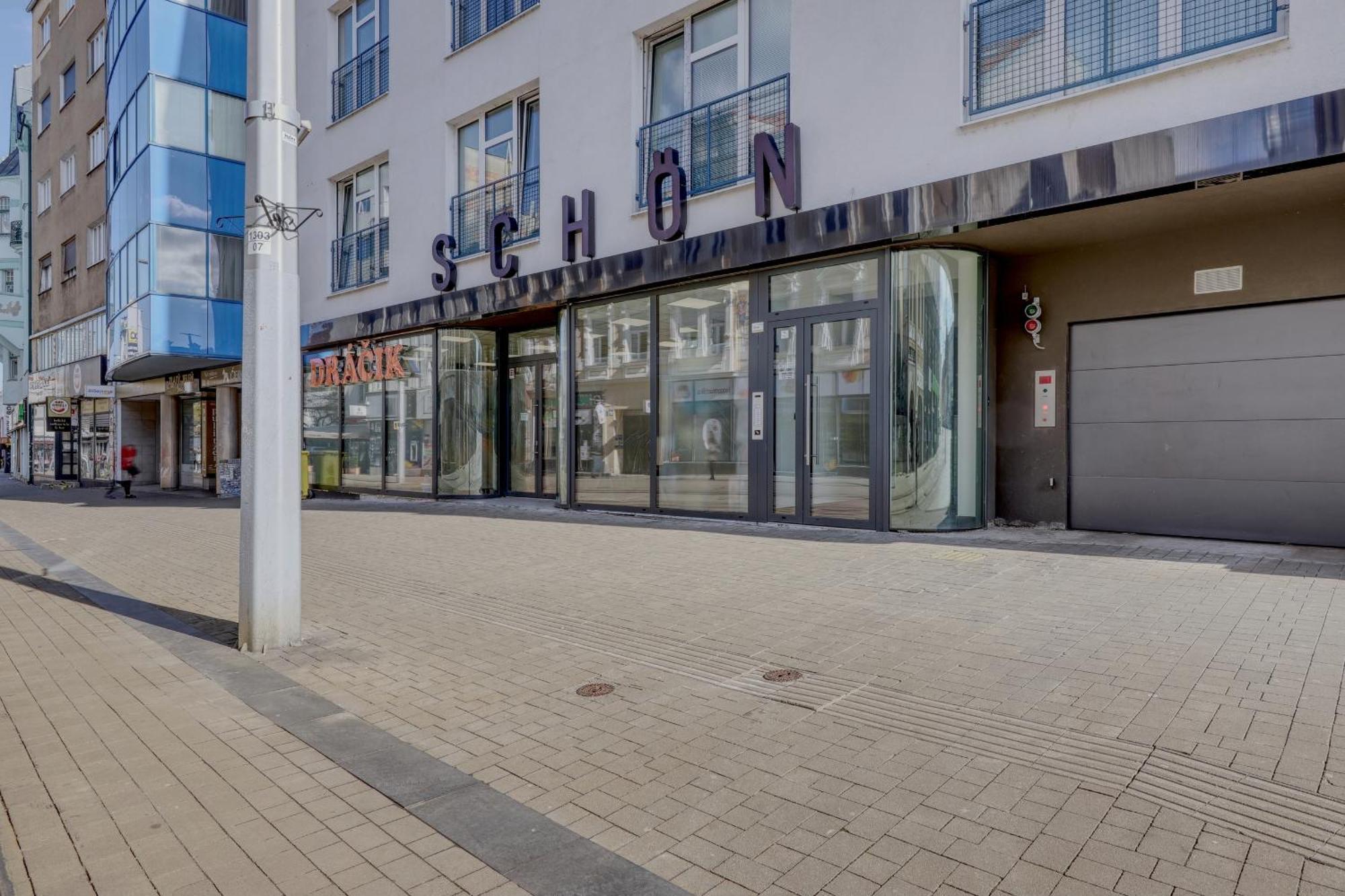 Shone Apartment Old Town 2 Bedroom Bratislava Exteriér fotografie